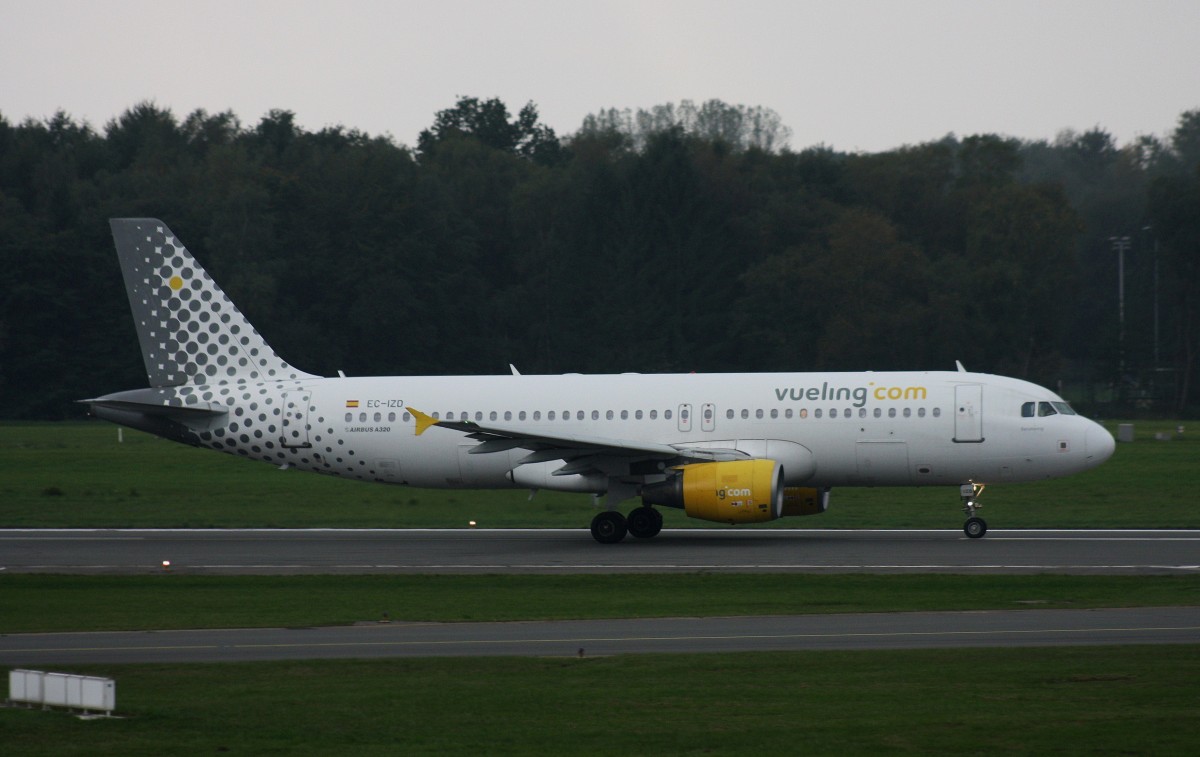 Vueling,EC-IZD,(c/n 2207),Airbus A320-214,02.10.2014,HAM-EDDH,Hamburg,Germany