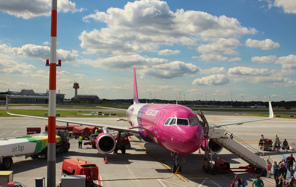 Wizzair Hungary,HA-LYL,(c/n 6489),Airbus A320-232(SL),17.08.2016,HAM-EDDH,Hamburg,Germany