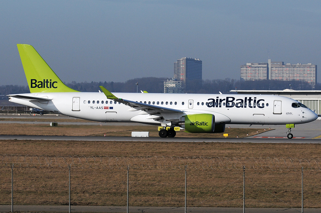 YL-AAS Airbus A220-371 26.01.2020