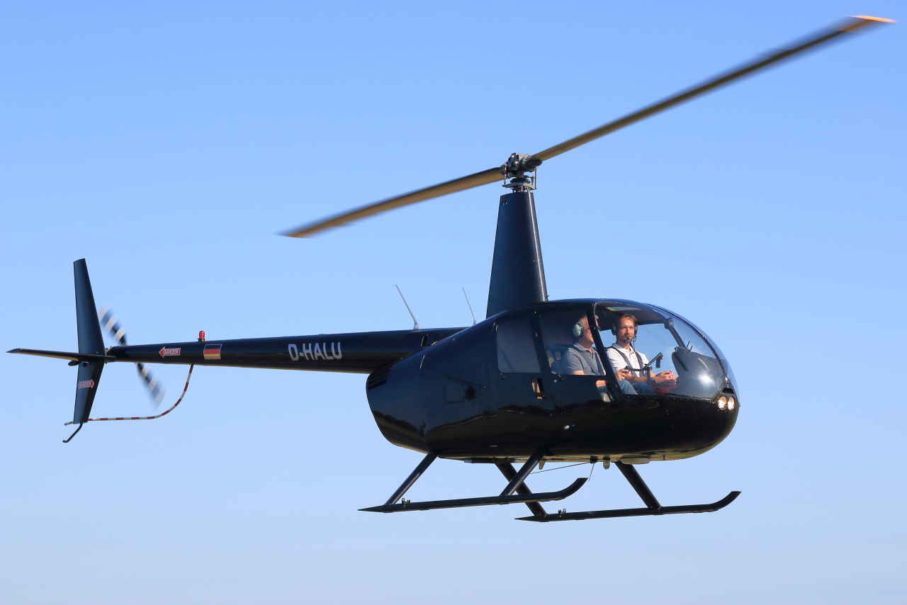 Air Lloyd, D-HALU, Robinson R44 Raven, S/N: 1310. Bonn-Hangelar (EDKB), 24.08.2024.