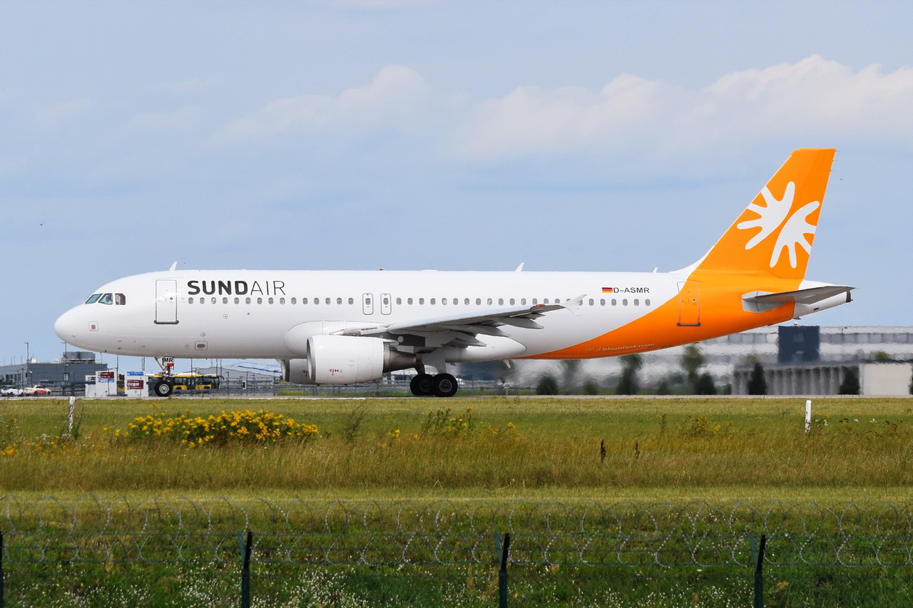 D-ASMR , Sundair , Airbus A320-214 , 08.08.2024 , Berlin-Brandenburg  Willy Brandt  , BER , 