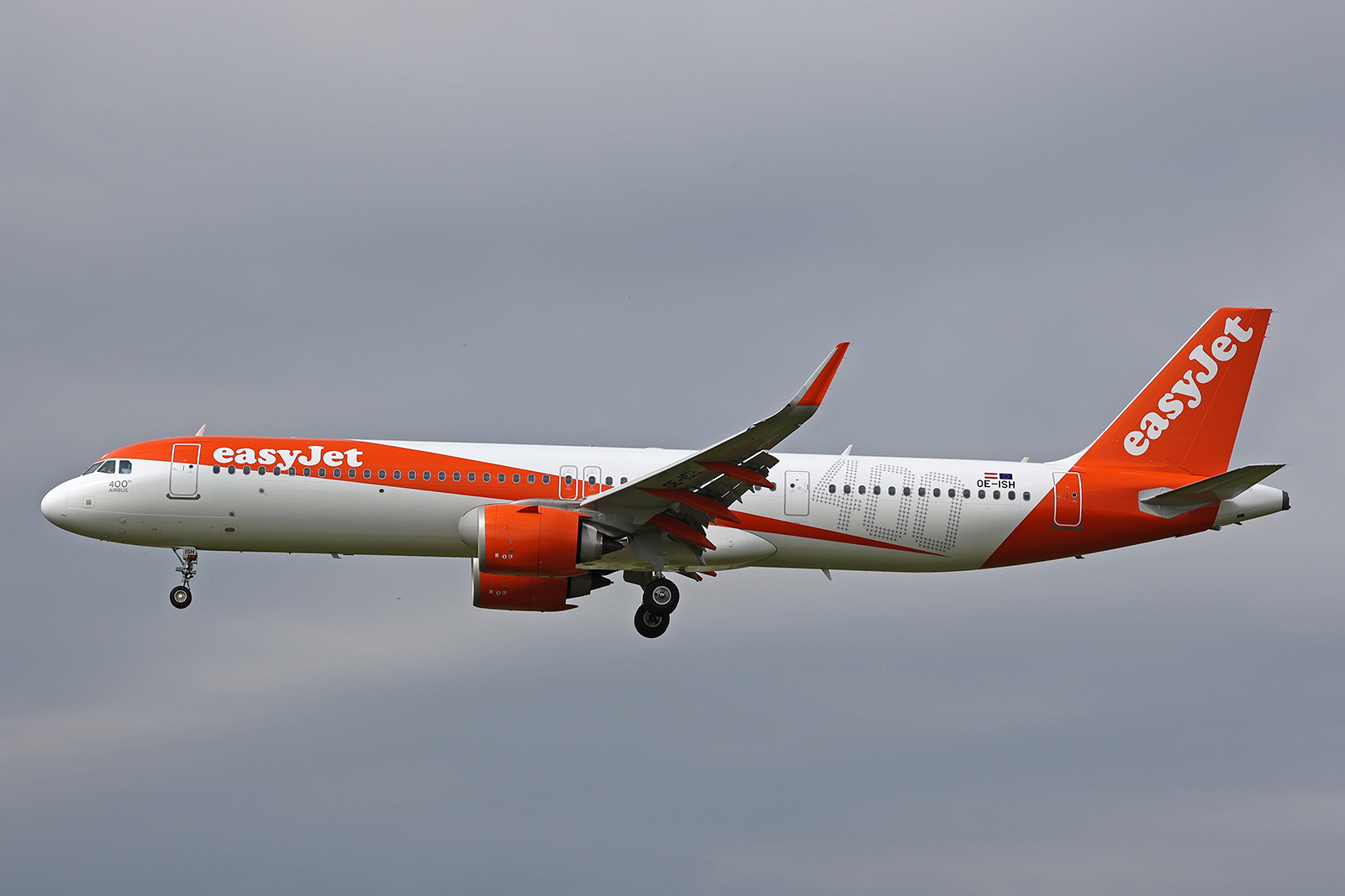 easyJet Europe, OE-ISH, Airbus A321-251NX, msn: 11810,  400th Airbus , 07.Juni 2024, ZRH Zürich, Switzerland.