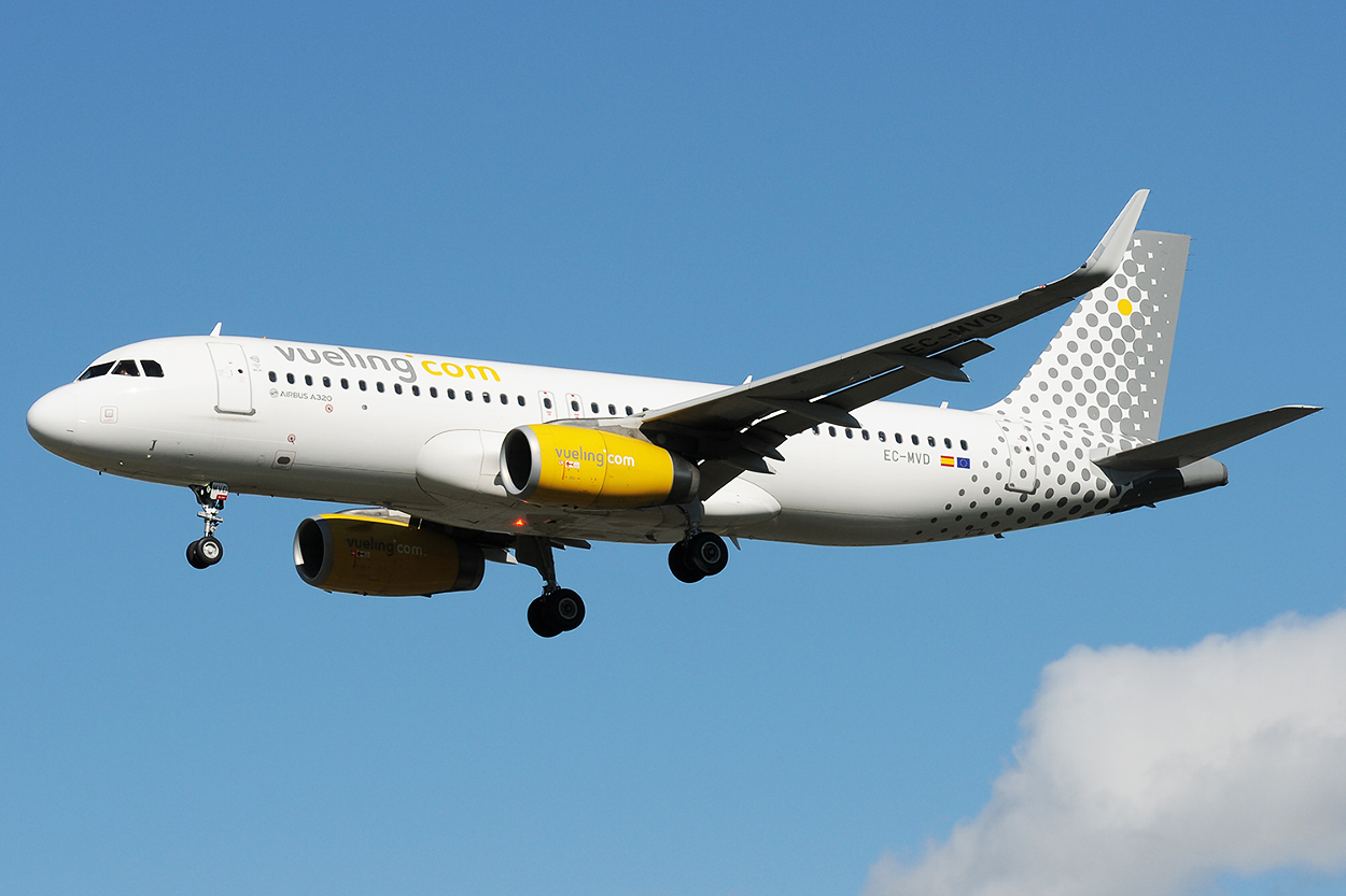 EC-MVD Airbus A320-232 14.10.2020