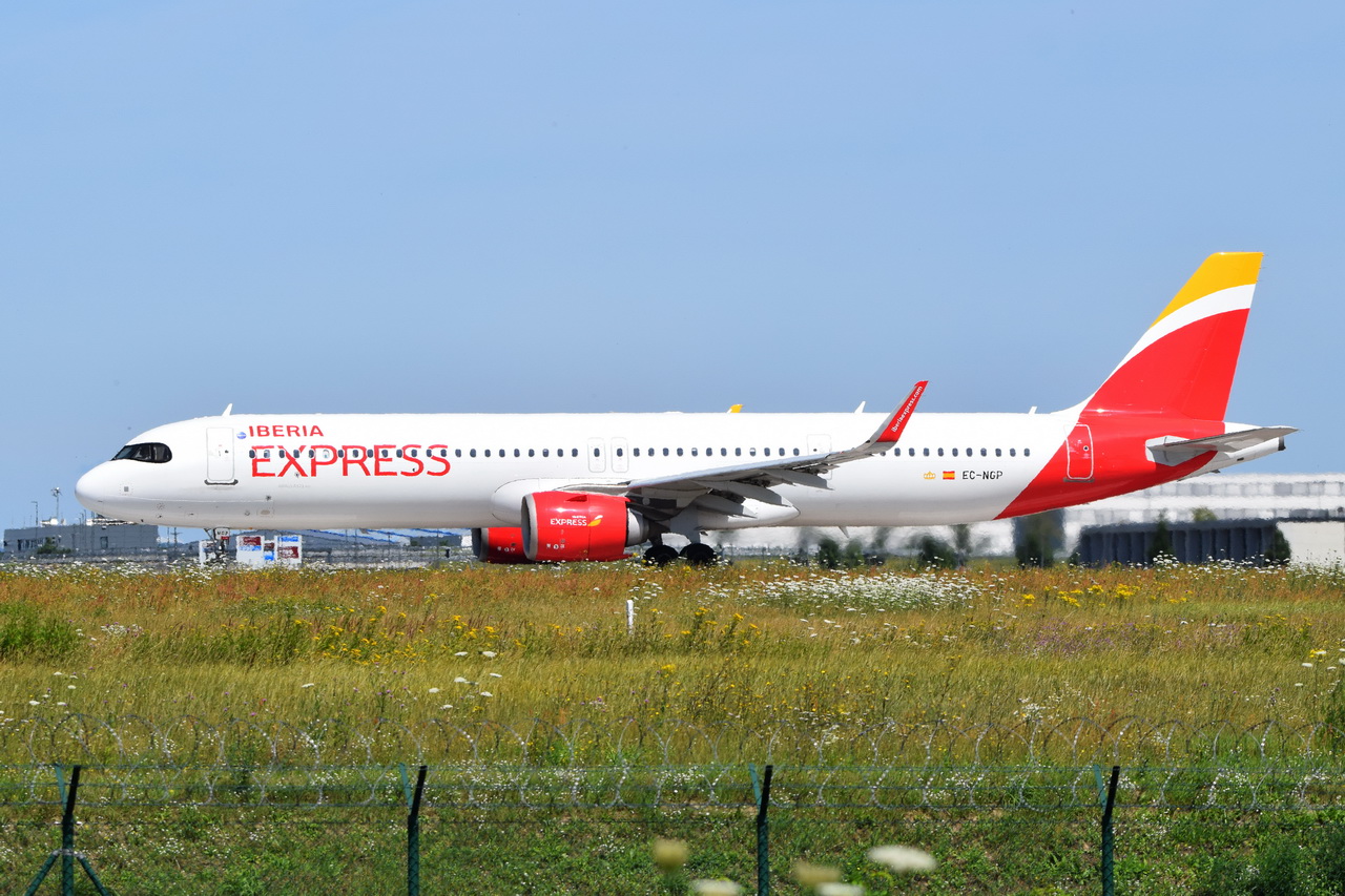 EC-NGP , Iberia Express , Airbus A321-251NX , Berlin-Brandenburg  Willy Brandt  , BER , 18.07.2024 ,