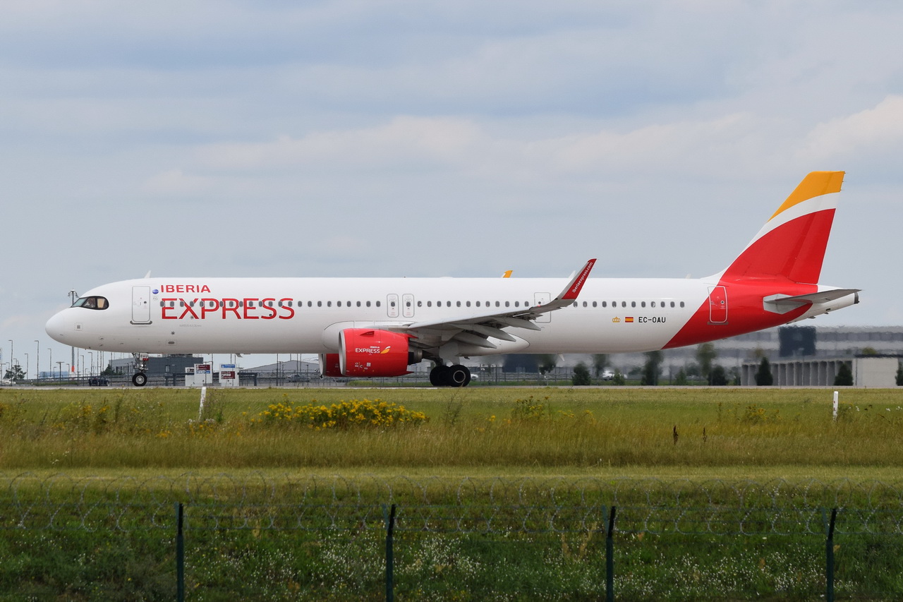 EC-OAU , Iberia Express , Airbus A321-271NX , 08.08.2024 , Berlin-Brandenburg  Willy Brandt  , BER , 