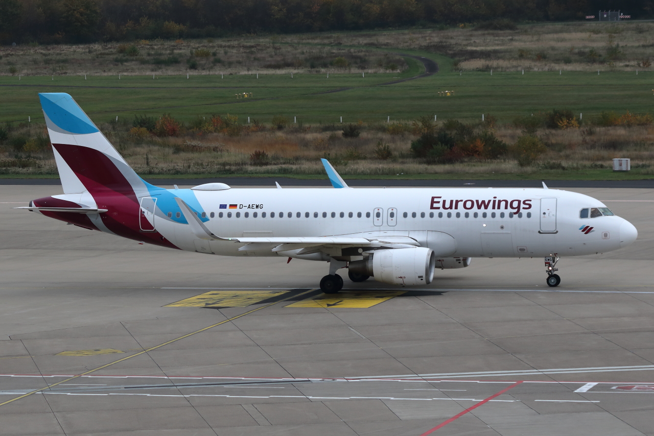 Eurowings, D-AEWG, Airbus A320-214, S/N: 7121. Köln-Bonn (EDDK) am 10.11.2024.