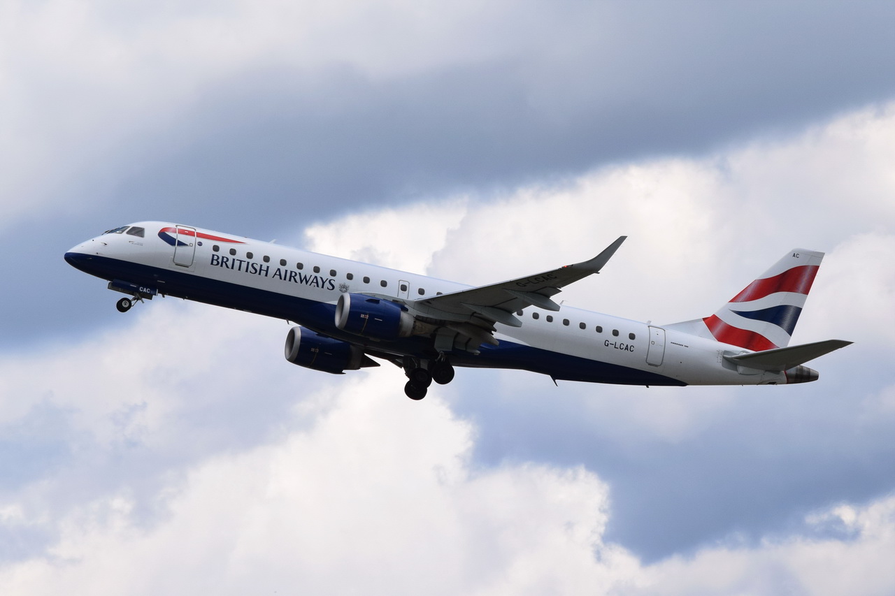 G-LCAC , British Airways , Embraer ERJ-190SR (ERJ-190-100 SR) , 14.07.2024 , Berlin-Brandenburg  Willy Brandt  , BER , 