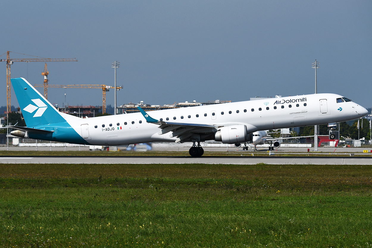 I-ADJO Embraer 190-200LR 14.09.2021