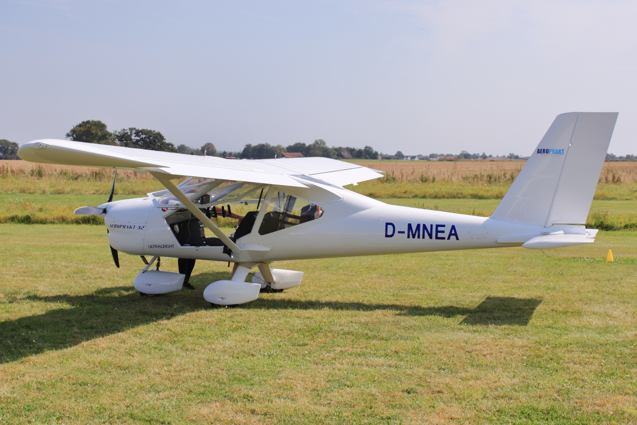 Privat, D-MNEA, Aeroprakt A-32 Vixen. Flugplatz-Wiesenfest am UL-Flugplatz Weilerswist, 01.09.2024.