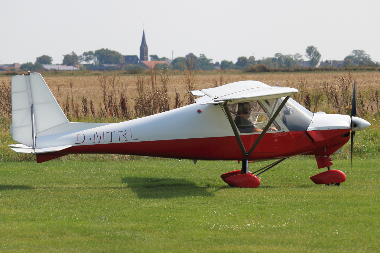 Privat, D-MTRL, Ikarus C-42B, S/N: 9607-6003. Flugplatz-Wiesenfest am UL-Flugplatz Weilerswist, 01.09.2024.