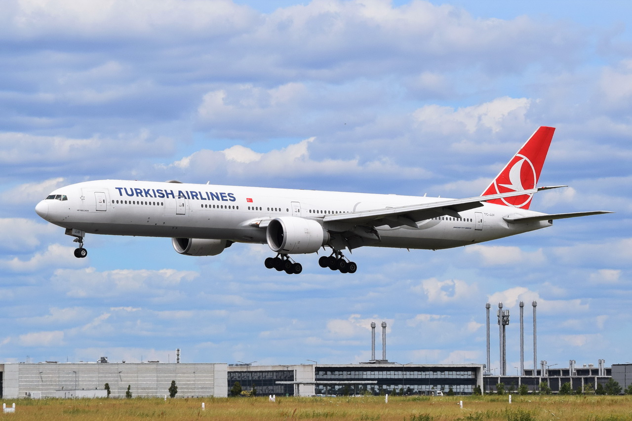 TC-JJV , Turkish Airlines , Boeing 777-3F2ER ,  07.07.2024 , Berlin-Brandenburg  Willy Brandt  , BER , 