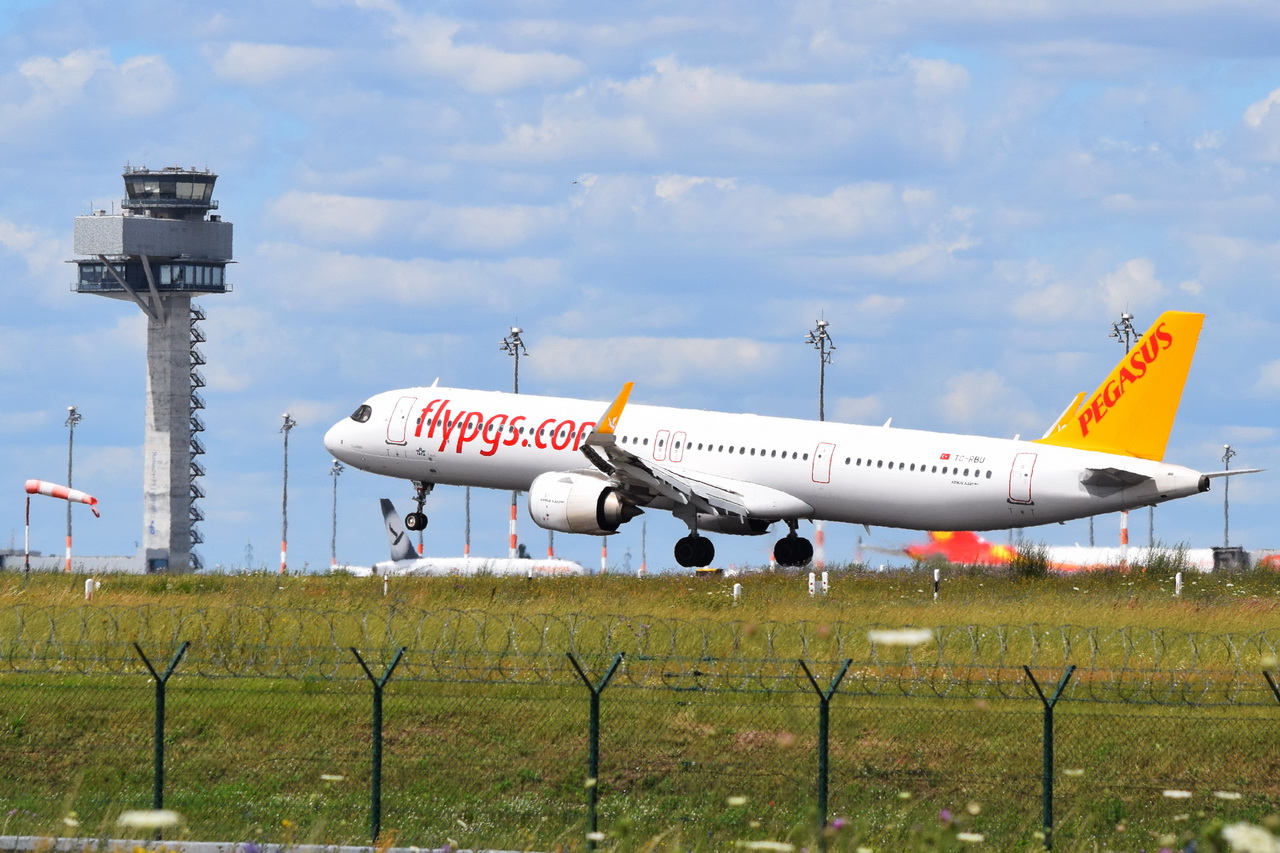 TC-RBU , Pegasus , Airbus A321-251NX , Berlin-Brandenburg  Willy Brandt  , BER ,07.07.2024 ,