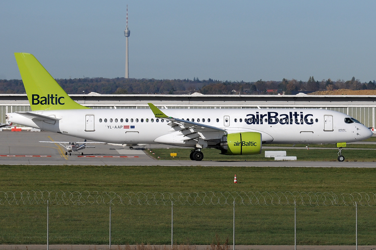 YL-AAP Airbus A220-371 07.11.2020