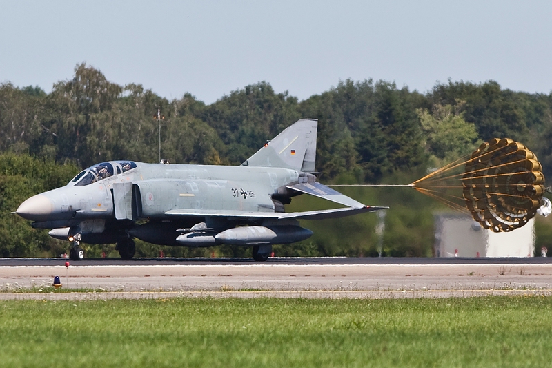 Landung/Phantom F4F/37+85/JG71 Richthofen/Wittmund/ETSN/Neuburg/Germany

