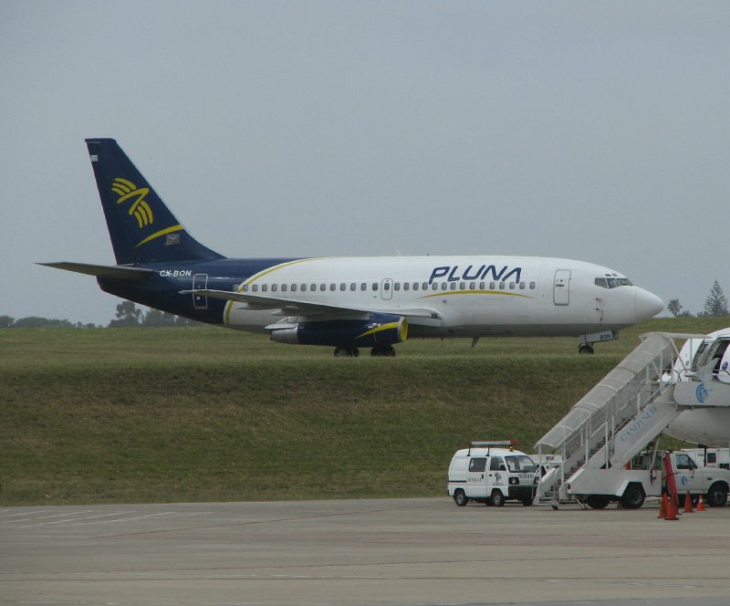 Pluna B737-200  CX-BON
Montevideo, Uruguay
15.11.2008