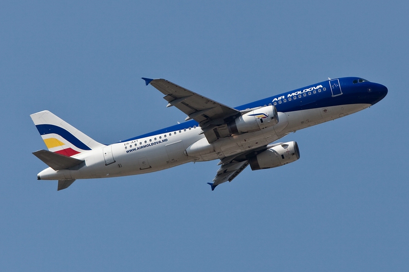 Take off/A320 Air Moldova/Frankfurt/FRA./05.08.09