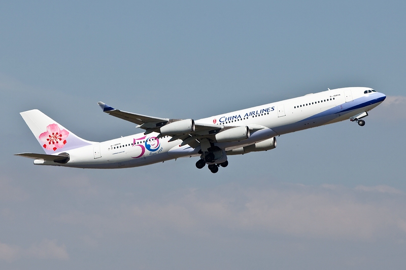 Take off/A340-300 China Airlines/Frankfurt/FRA./05.08.09