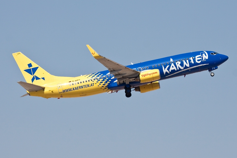 Take off/B737/TUIfly_Krnten/Trkei/Antalya (LTAY/AYT). 

