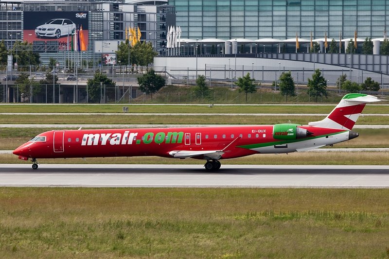 Take off/CRJ 900/MyAir/MUC/Mnchen/Germany.