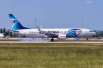 SU-GCR / EgyptAir / B737-866(W) bei der Landung in MUC aus Kairo (CAI) 07.06.2014