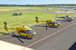 EC 145 T2 D-HYAE, H-145 D-HYAO und EC 135 P3 D-HBPE vor der ADAC-Werft in EDKB - 29.07.2024