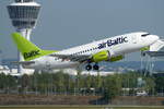 Air Baltic Boeing B737-53S YL-BBE, cn(MSN): 29073,
Flughafen München, 22.08.2018.