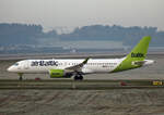 Air Baltic, Airbus A 220-300, YL-ABS, BER, 03.11.2024