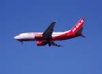 Air Berlin mit Boeing 737-75B D-AGEU beim Landeanflug zum Flughafen Berlin-Tegel, 30.06.08.