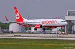 Air Berlin, D-ABKB, B737-86J(W) im Landeanflug in MUC aus Heraklion (HER) 15.05.2013