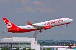 Air Berlin, D-ABKP, B737-86J(W) in MUC im Steigflug nach Heraklion (HER) 01.07.2013