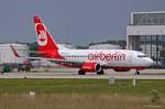 Air Berlin, D-AHXG, B737-7K5(W) in MUC beim Start nach Tivat (TLV) 09.07.2013