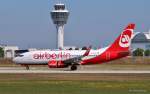 D-AHXG / Air Berlin / B737-7K5(W) in MUC bei der Landung aus Hamburg (HAM) 17.08.2013