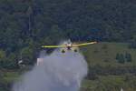 LX-AFF, Air Tractor AT-802 Fire Boss, eines von 12 bestellten Feuerlöschflugzeugen, von Aquarius Aerial-Firefighting, (gehört zur Cargolux Gruppe) lässt bei einer Veranstaltung Wasser über den See in Echternach ab.. 22.09.2024