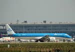 KLM-Cityhopper, ERJ-195 E2, PH-NXE, BER, 21.06.2024