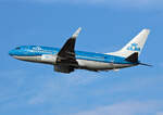 KLM, Boeing B 737-7K2, PH-BGI, BER, 27.10.2024