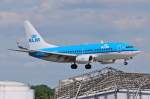 PH-BGR  Black Kite  / KLM Royal Dutch / B737-7K2(W) vor der Landung in MUC aus Amsterdam (AMS) 16.06.2014