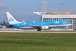 PH-BXD  Eagle  / KLM Royal Dutch Airlines / B737-8K2(W) bei der Landung in MUC aus Amsterdam (AMS) 28.08.2014