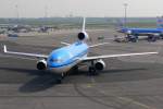 MD11 cn48563 PH-KCI der KLM in Amsterdam im May 2006.