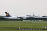 Lufthansa Airbus A320-200  Braunschweig  D-AIPC landet am Flughafen Bremen (25.08.2011)