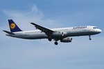 Lufthansa Airbus A321-231 D-AISI, cn(MSN): 3339,
Frankfurt Rhein-Main International, 26.05.2016.