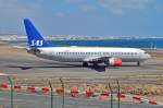 LN-RRK  Gerud Viking  / SAS Scandinavian / B737-883 rollt in Arrecife (ACE) zum Start. 15.03.2014