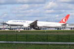 TC-LJD , Turkish Airlines , Boeing 777-3F2ER , Berlin-Brandenburg  Willy Brandt  , BER , 06.04.2024 ,