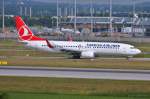 Turkish Airlines, TC-JFT  Kastamonu , B737-8F2(W) in MUC nach der Landung aus Istanbul (IST) 01.07.2013