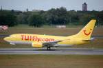 TUIfly Boeing 737-73S D-AHIA beim Start in Berlin-Tefel, 24.05.09.