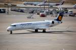 Canadair Regional Jet CRJ701ER D-ACPN  Quedlinburg  der Lufthansa Regional (City Line) auf dem Weg zur Parkposition am Flughafen Berlin-Tegel, 22.06.08.