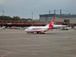 Boeing 737 (D-AHIA) rollt auf dem Flughafen Berlin- Tegel zum Take off. 15.10.2012