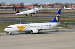 MIAT Mongolian Airlines Boeing B737-8CX EI-CXV und Lufthansa A320 D-AIQE in Berlin-Tegel im April 2013.