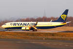 Ryanair Boeing 737-8AS SP-RKQ rollt nach der Landung zum Gate in Dortmund 9.2.2025