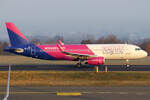 Wizz Air Airbus A320-232 HA-LYF beim Start in Dortmund 9.2.2025