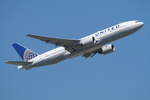 United Airlines Boeing B777-222(ER) N782UA, cn(MSN): 26948,
Frankfurt Rhein-Main International, 26.05.2017.